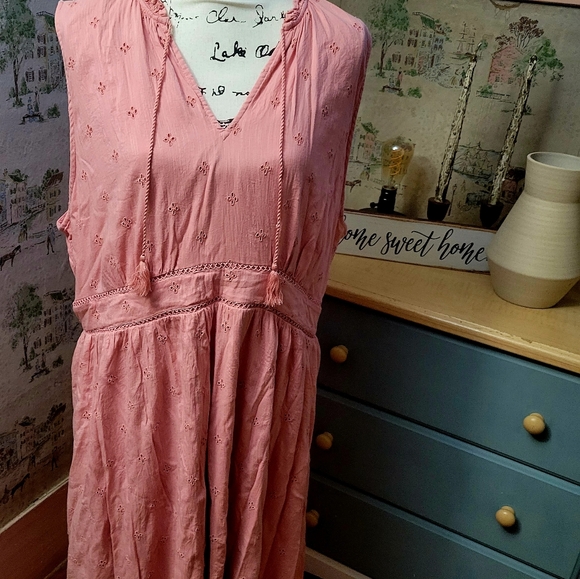 Old Navy Dresses & Skirts - Ladies Dress